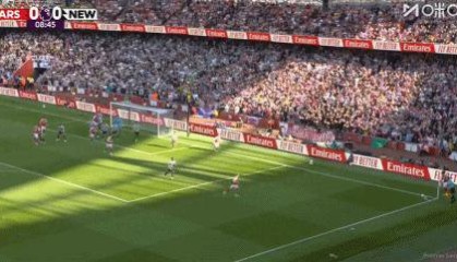 阿森纳1-0绝杀纽卡重返英超榜首，埃泽世界波制胜|纽卡斯尔|枪手|哈弗|冠军|联赛_新浪体育_新浪新闻