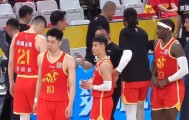 kaiyun-广厦男篮24分大胜，2-1淘汰山西晋级四强，胡金秋15+7险受伤